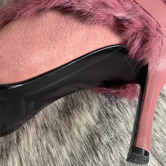 Luxurious Mauve/Fuchsia real fur, suede and leather fashion boots 7 1/2M. - Picture 10 of 12